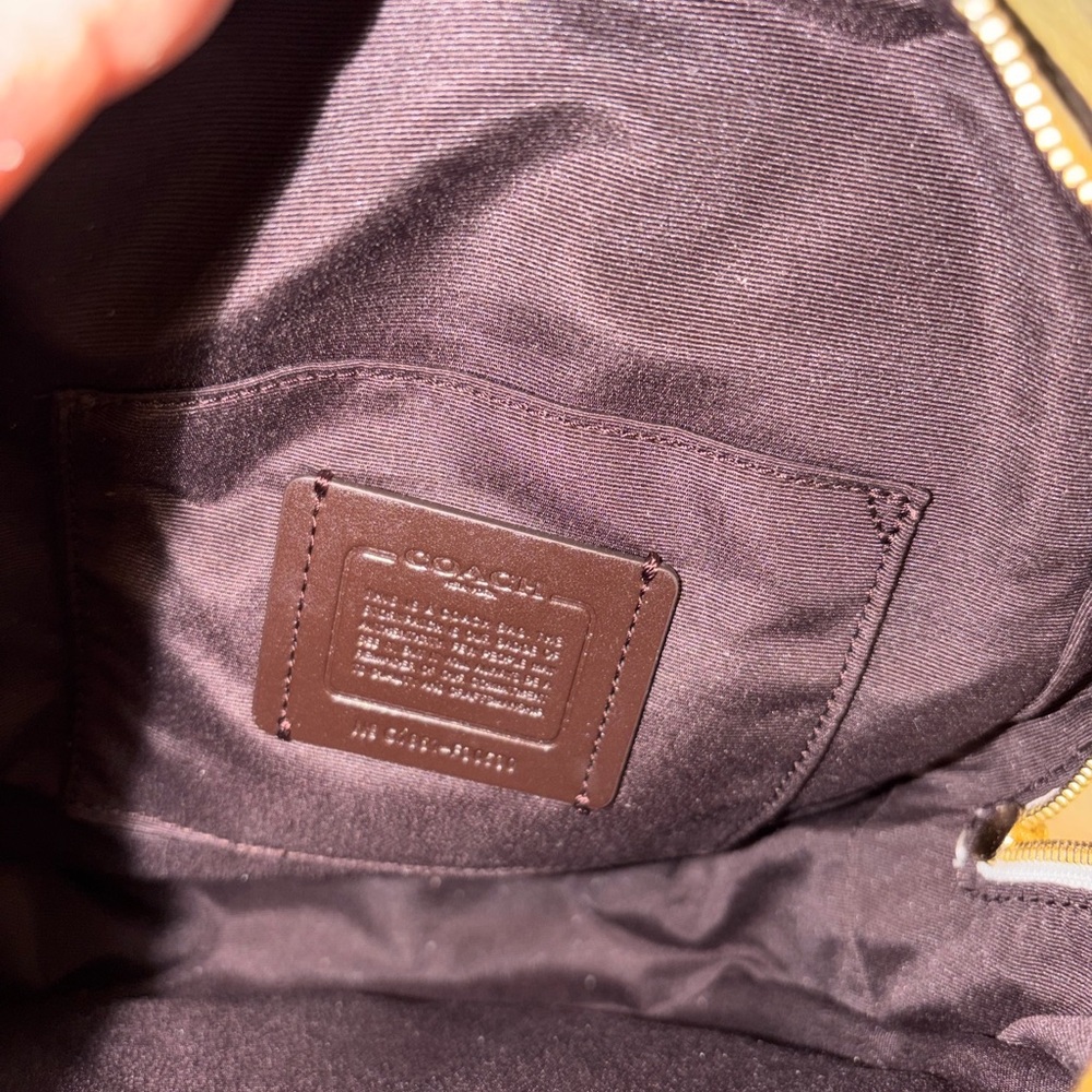Coach Off-White Leather Backpack - Picture 4 of 10